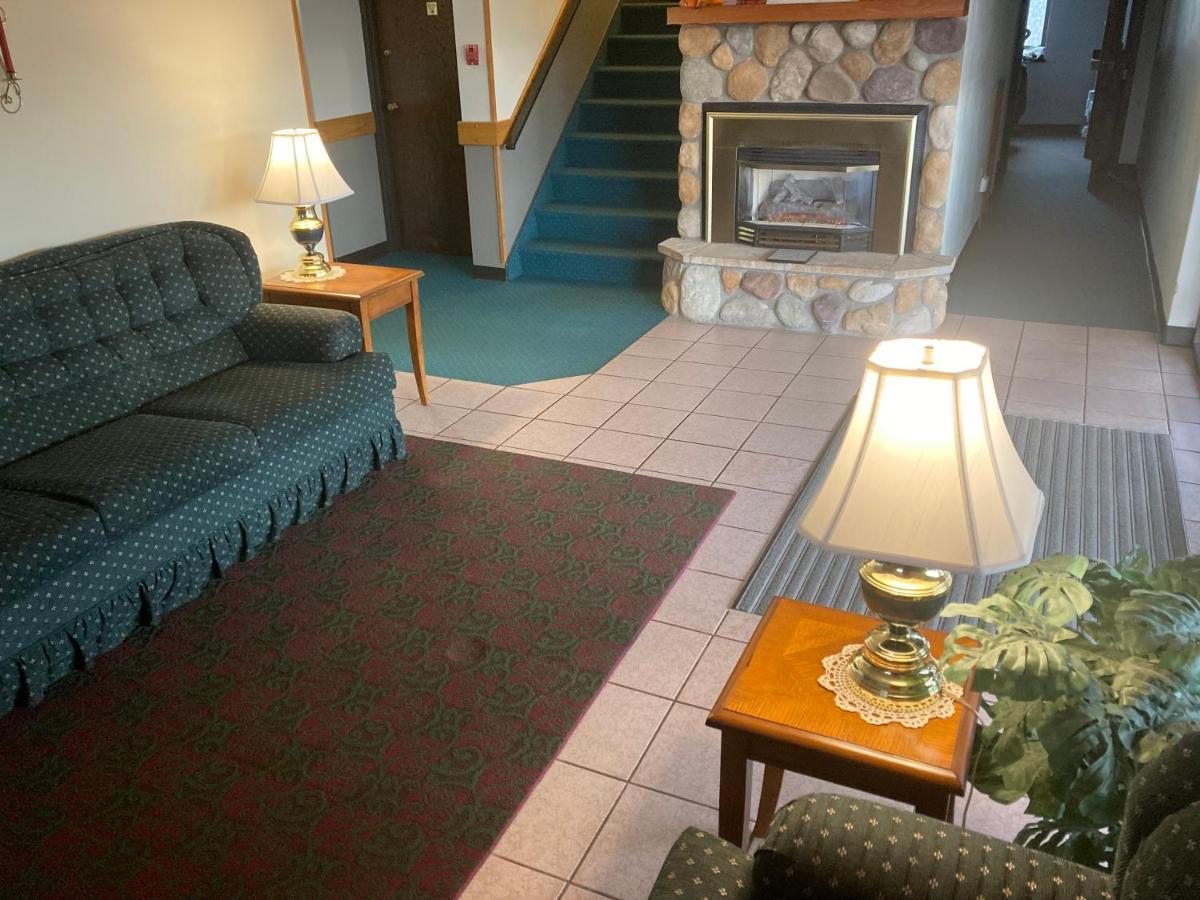 Landmark Motel Clintonville Extérieur photo